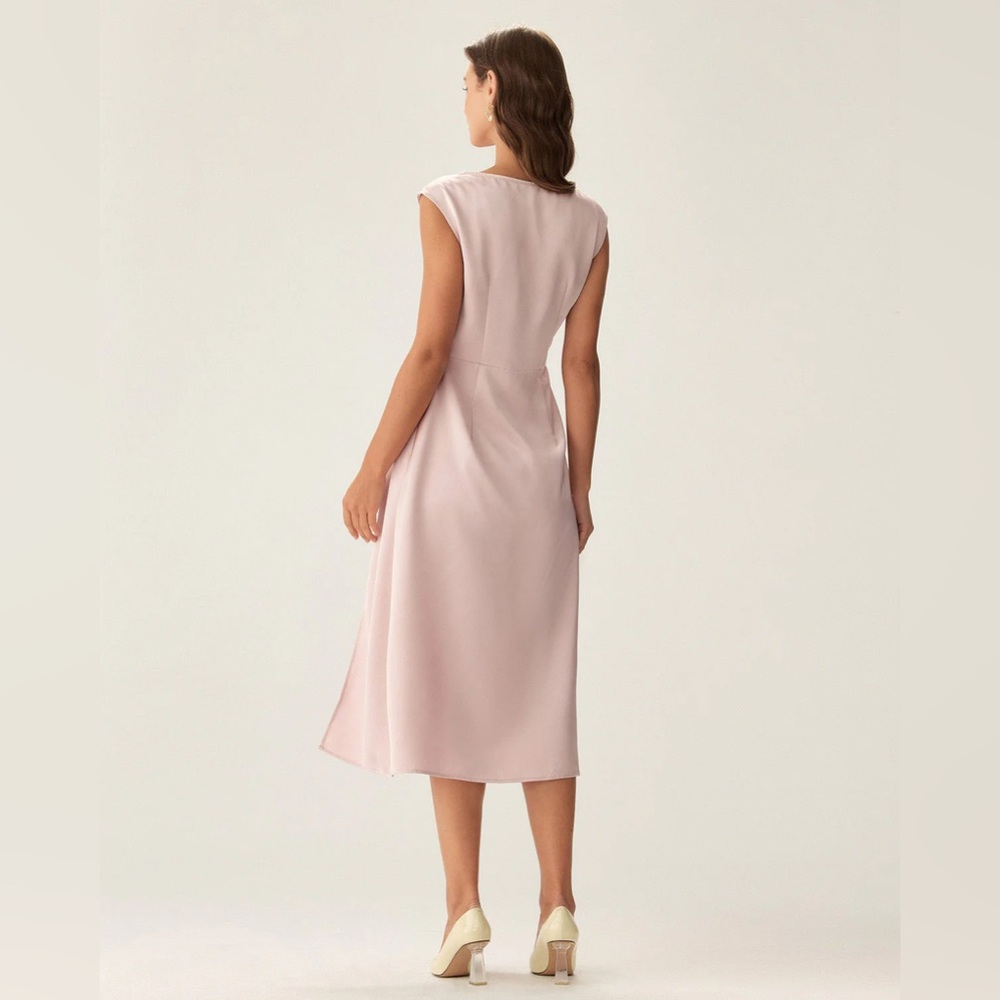 Rihoas Pink Satin Boat Neck Slit Sleeveless Midi Dress - Picture 4 of 5